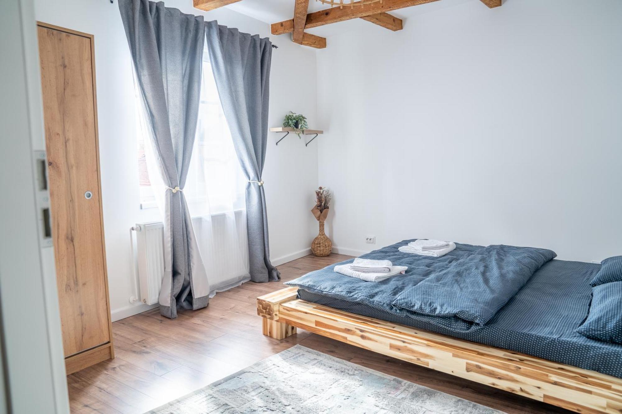 Middle Penthouse Appartamento